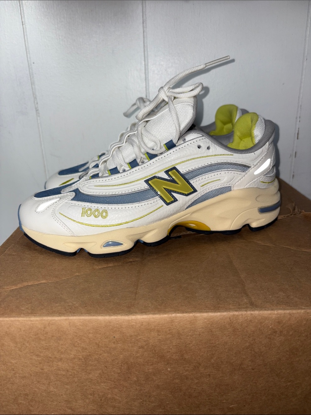 New Balance Men's 1000 Sneakers size 8.5M